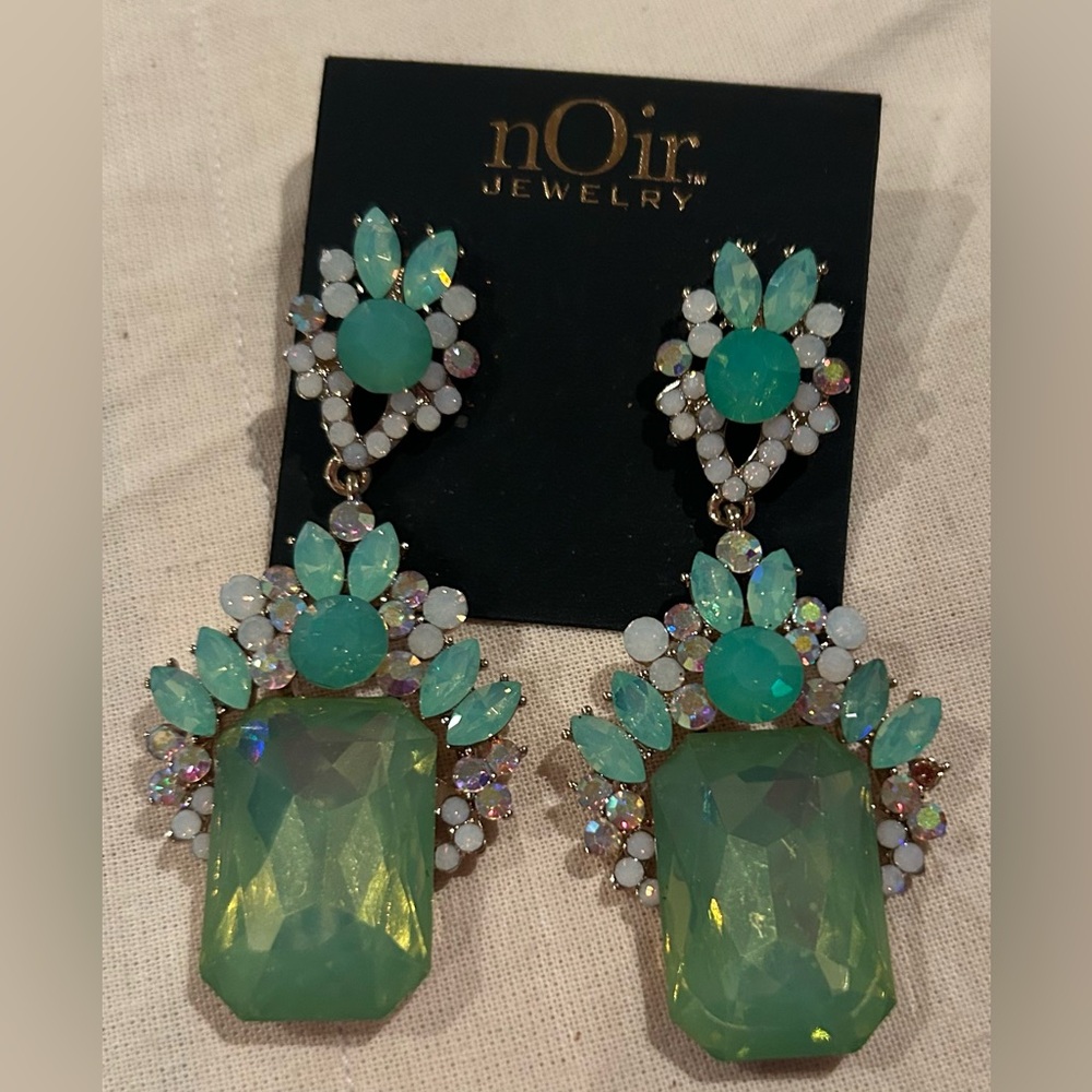 NOIR Jewelry mint green crystal drop Stud Earrings NEW